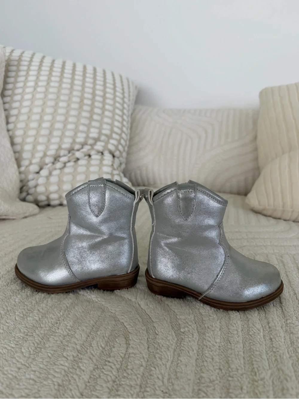 Metallic Silver Kids' Western Booties- size 5- Preloved